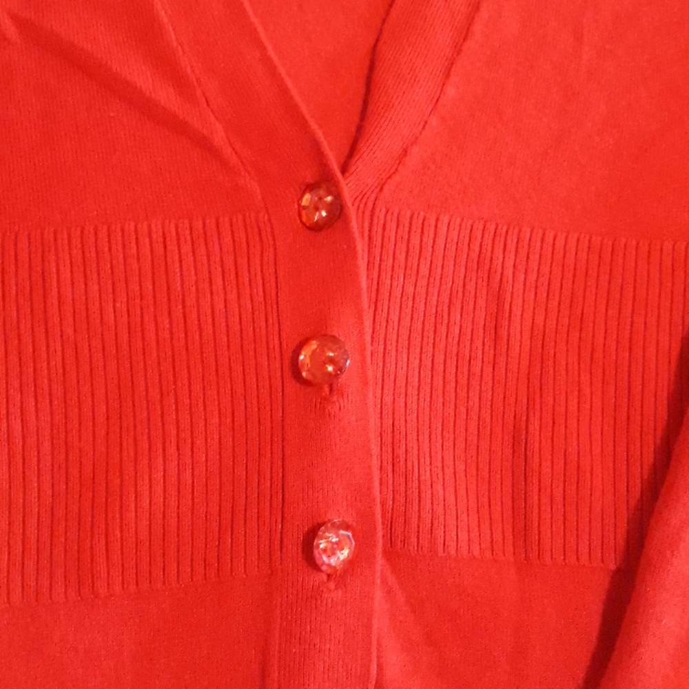 Red sweater - Picture 2 of 4
